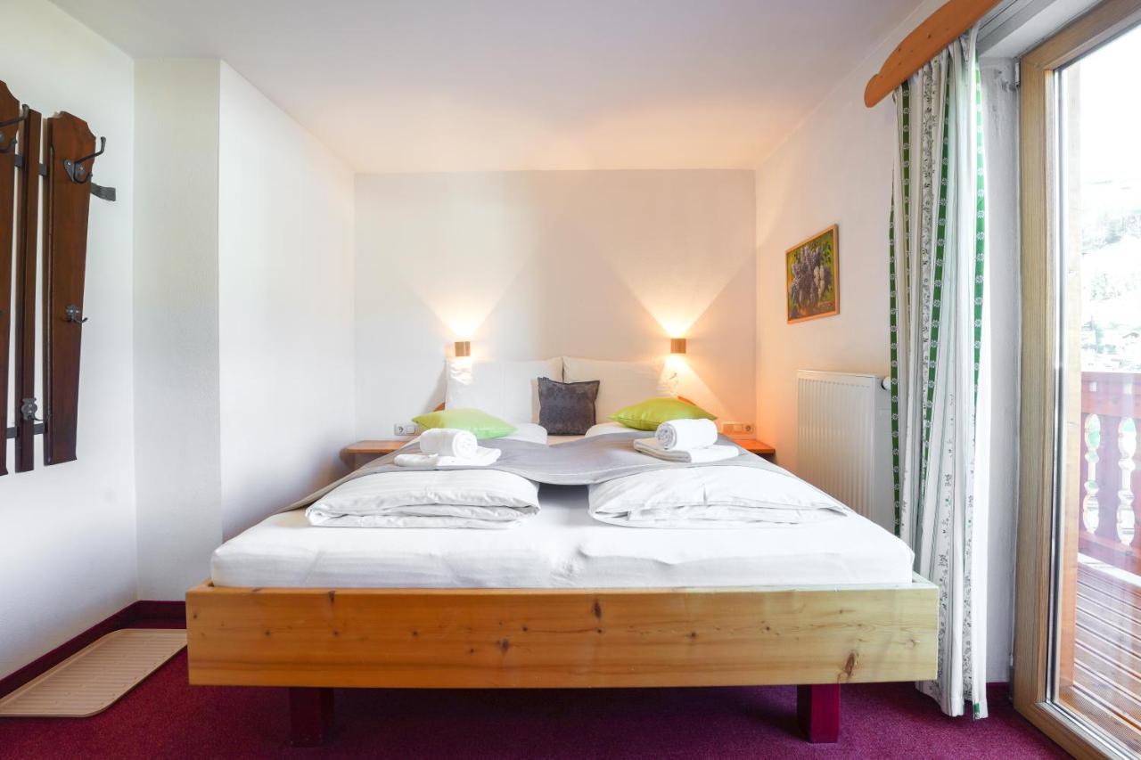 Haus Tirol Guest house